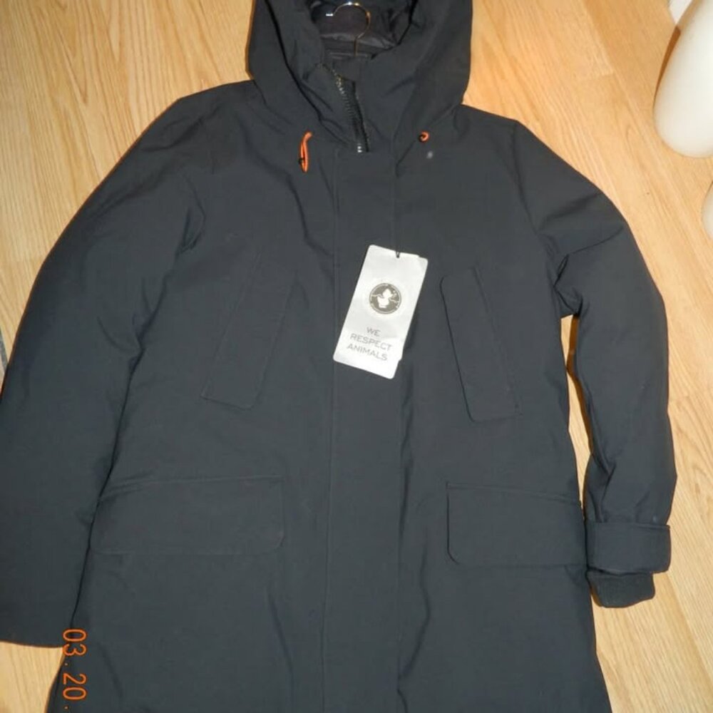 NWT WOMENS ARCTIC SAVE THE DUCK PLUME TECH COAT..size 4/XL